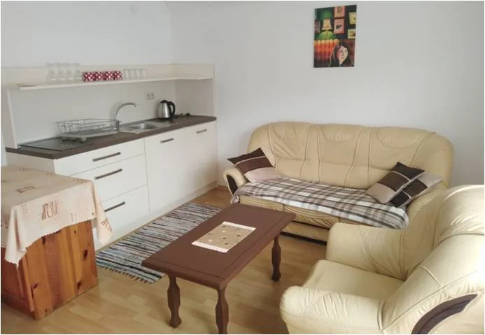 Apartmán v Strečne s vlastnou kuchynskou linkou a posedením